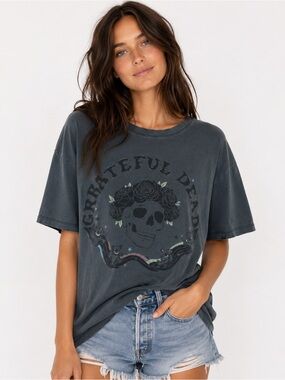 Grateful Dead Skull Roses Graphic Tee American Eagle Band Tee Oversized Band